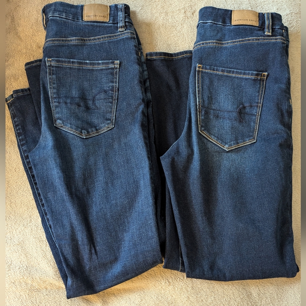 American Eagle Size 6 Skinny Jeans 2 pairs